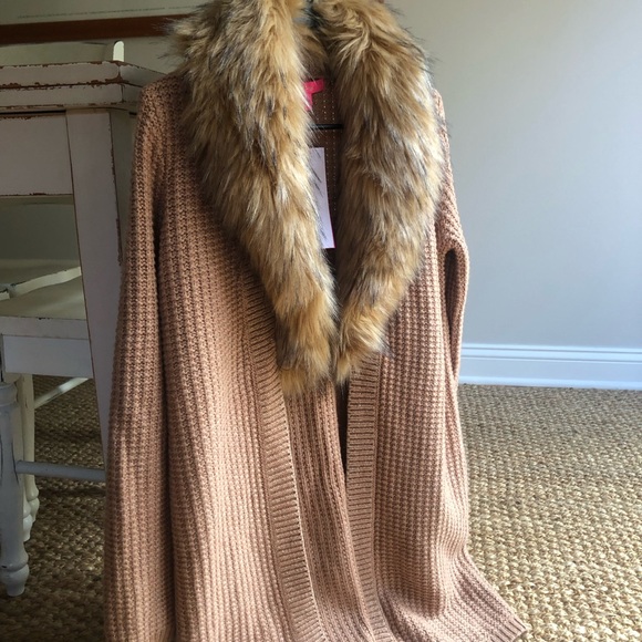 New w Tag: Lilly Pulitzer Adelane Cardigan. - Picture 2 of 11